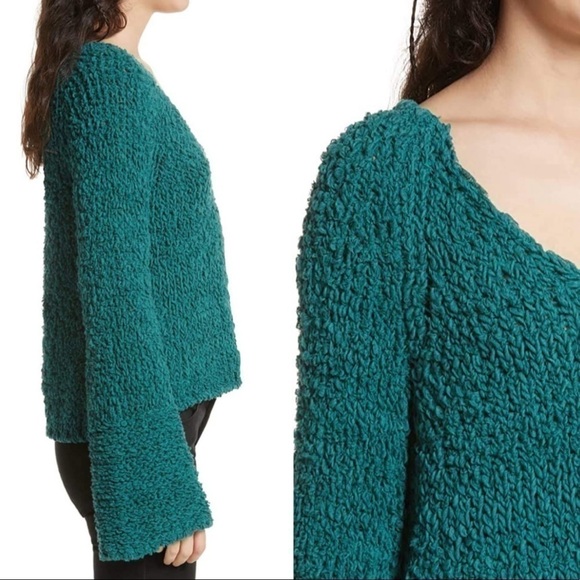 𝅺FREE People Womens Cropped Bell Sleeves Sweater - Picture 2 of 11